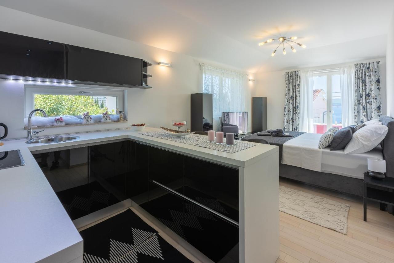 Villa M Dramalj Kültér fotó