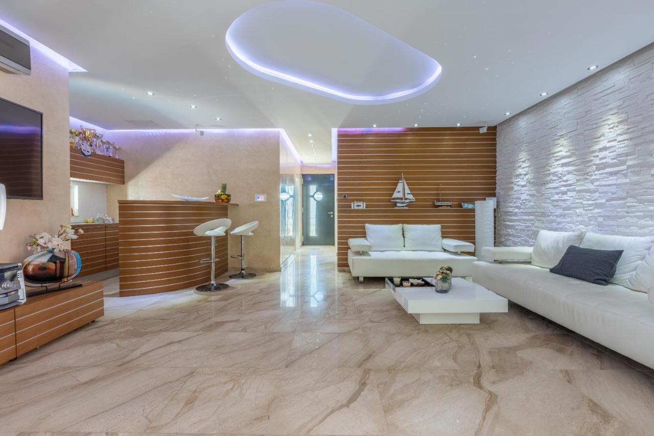 Villa M Dramalj Kültér fotó